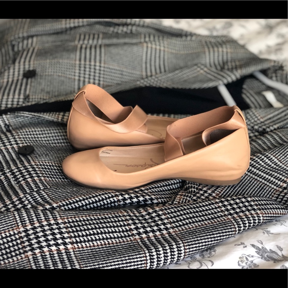 Jessica Simpson ballet flats